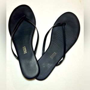 TKEES flip flops sandals Black Liner size 8